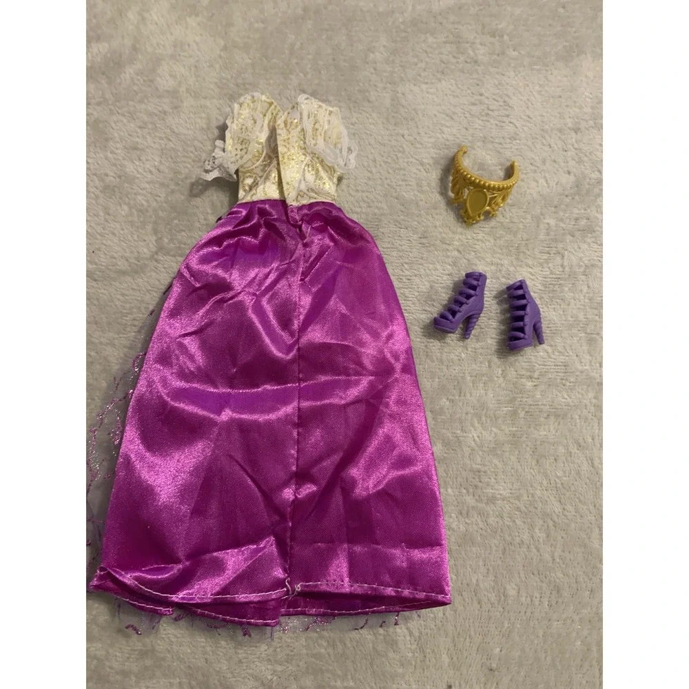 Disney Classic Doll Princess Rapunzel Short Sleeve Gown Dress‎ Heels And Tiara